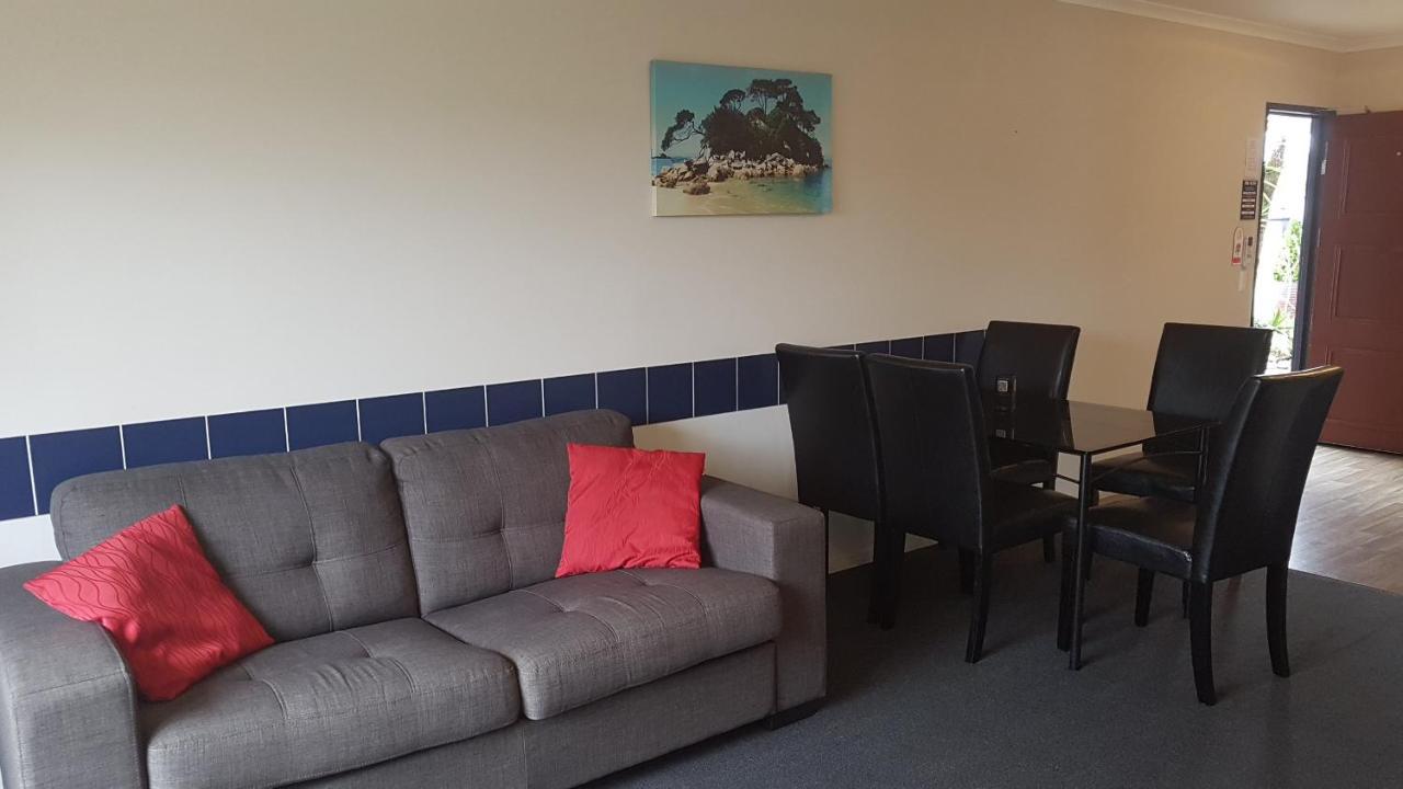 Palm Court Motel Otorohanga Exterior photo